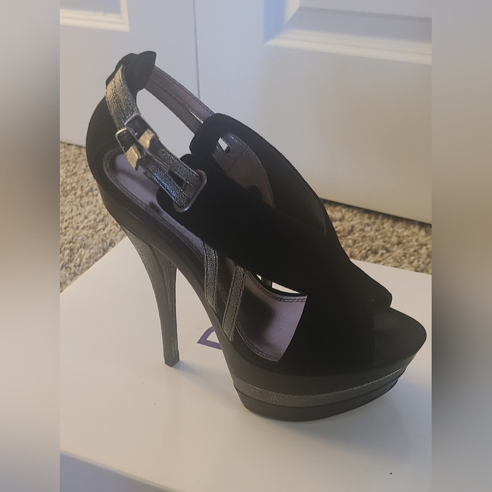 Bakers Size 6 Black And Silver Platform Stileto Y2K Heals - 6 1/2 inch heel - Picture 4 of 11